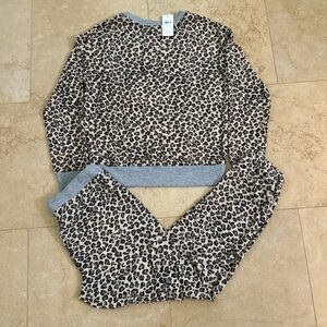 Brand New Splended Leopard Print Long Sleeve PJ Two Piece Set - Size Small (NWT)